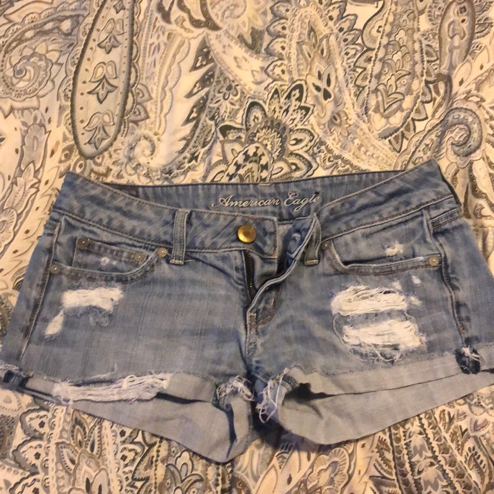size 2 AE shorts